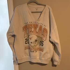 Hollister Cream Crew Neck Sweater